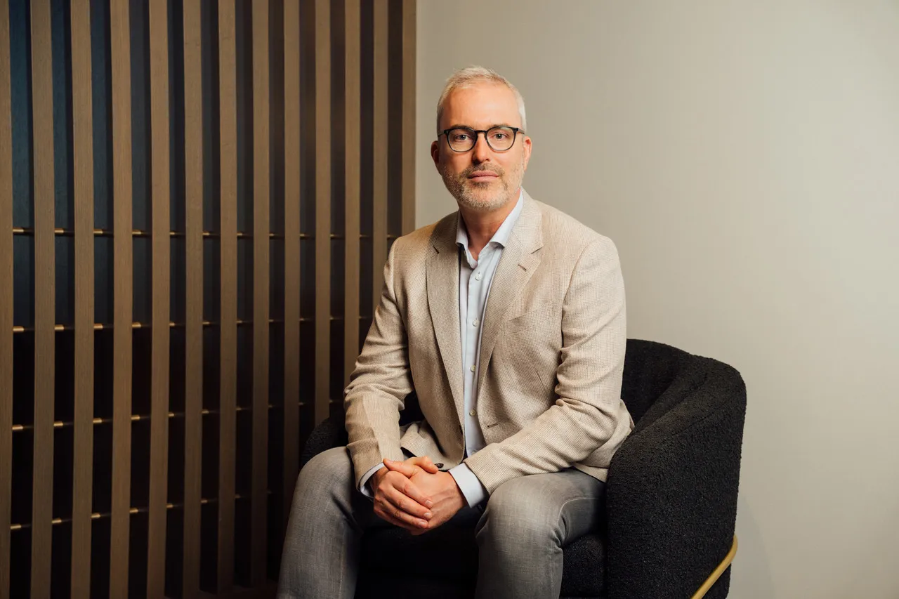 Dr_Mathers_tan_jacket